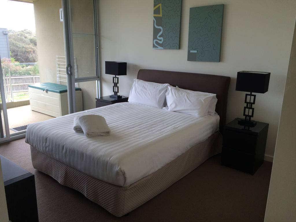 Onshore Torquay Bilik gambar